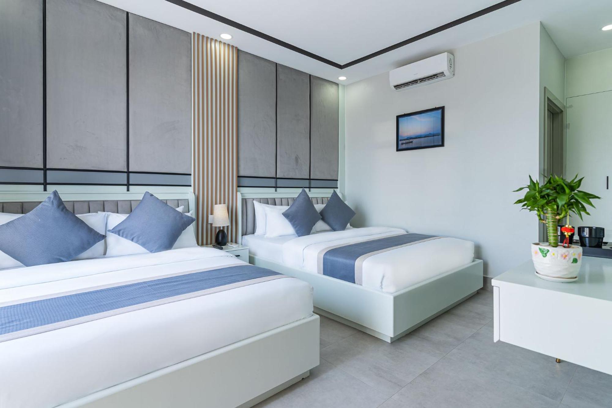 The Square Kampot Hotel Bagian luar foto